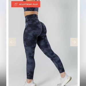 PARAGON - Original Sculptseam Plus Legging 
RecStretch - Onyx - NEVER BEEN WORN